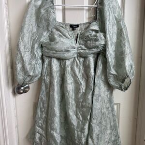 Elegant Light Green Floral Dress